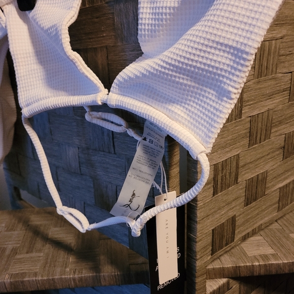 NWT: AYAI Are You Am I Aras Swim Top - Picture 4 of 5